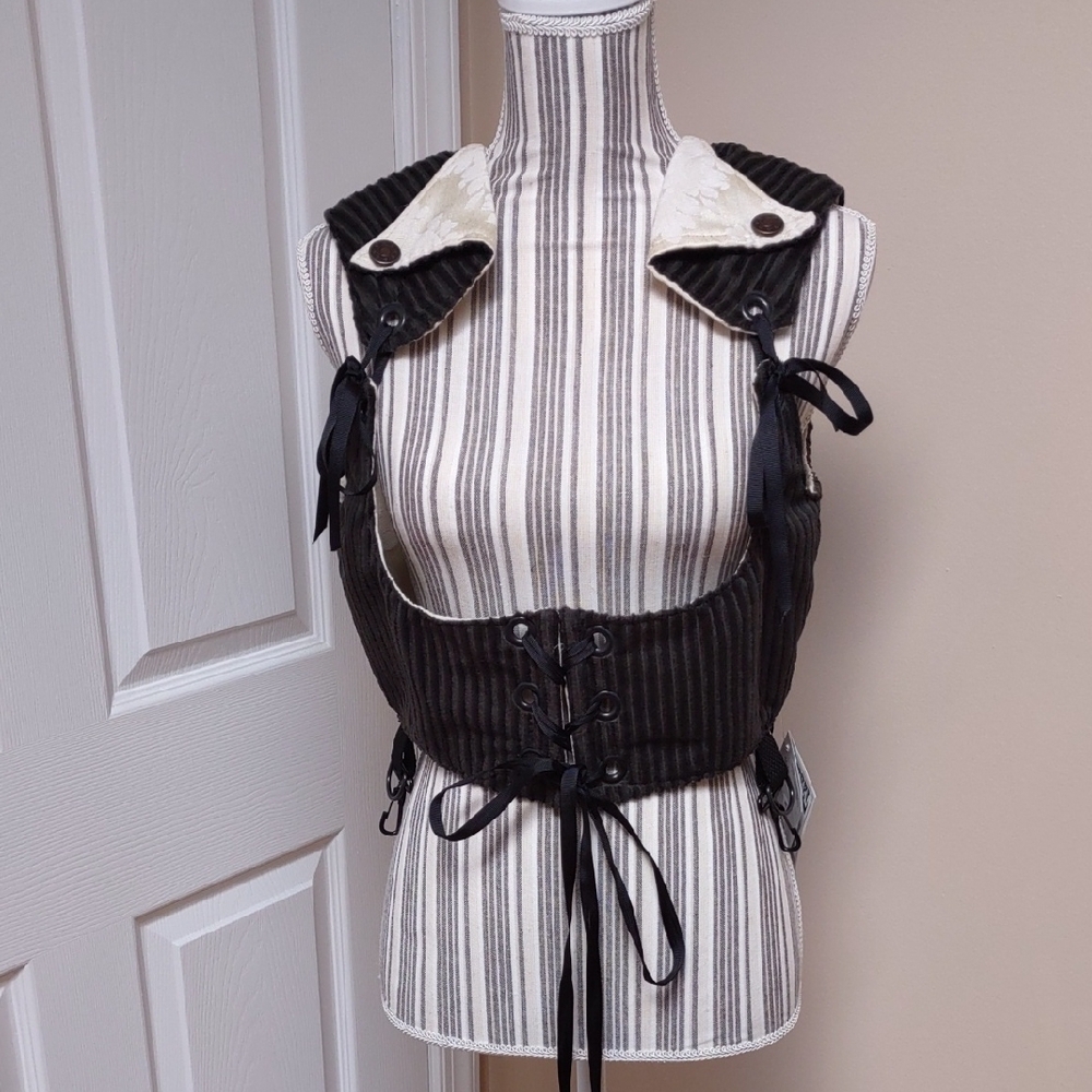 NWT Damsel In This Dress Cropped Dapper Vixen Underbust Corset Size M/L
